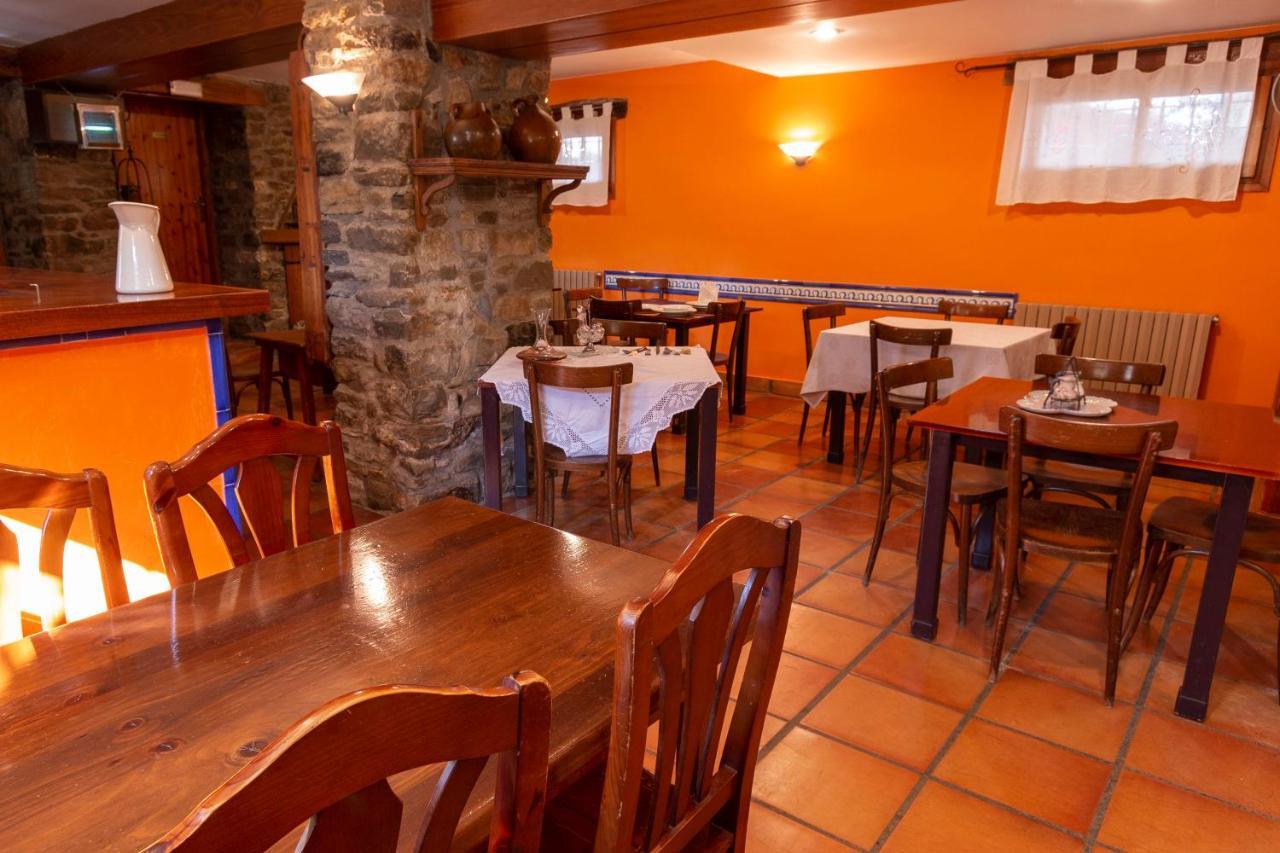 Hostal-Restaurante La Choca Lecina Εξωτερικό φωτογραφία